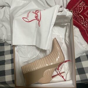 Used only worn three times